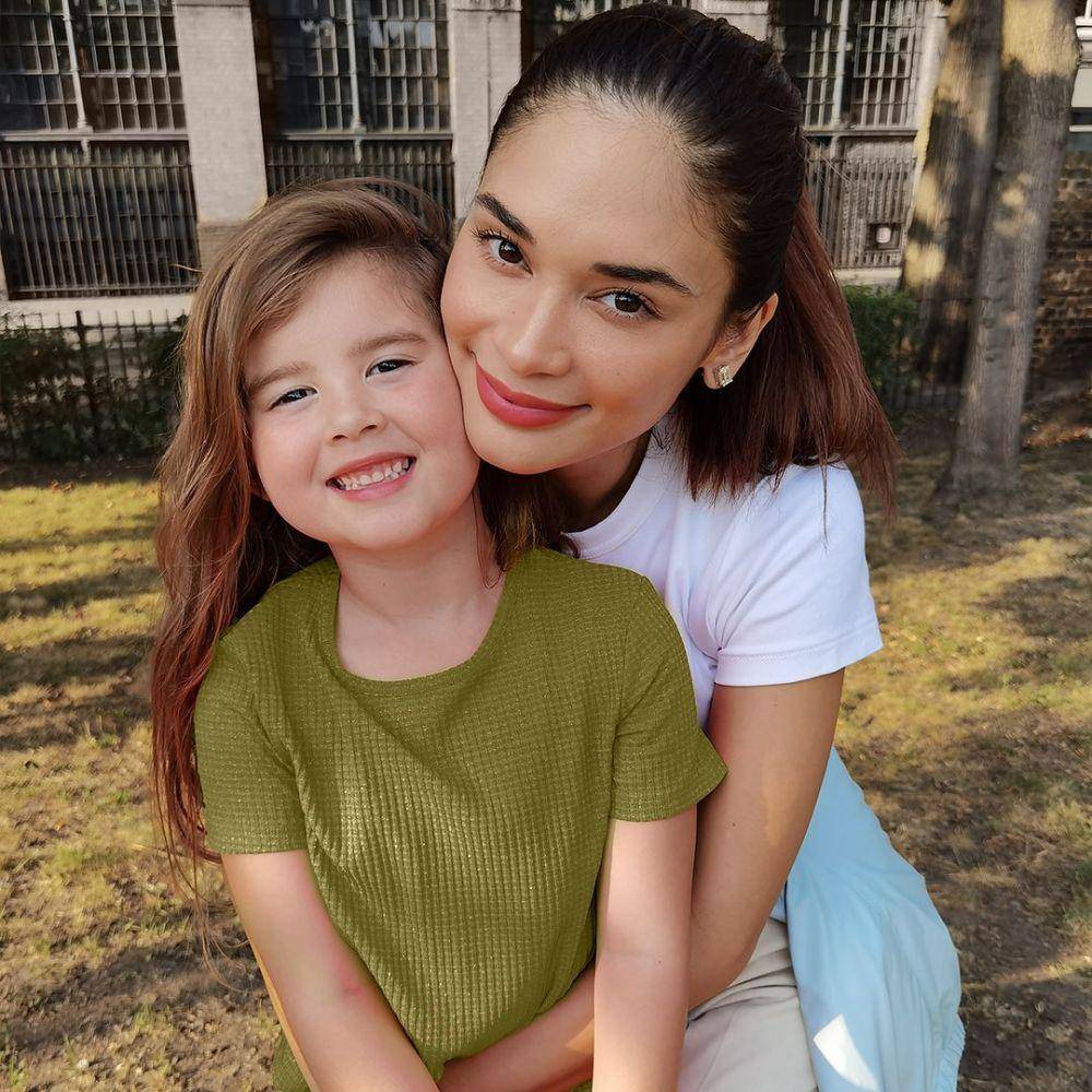 potret Pia Wurtzbach bersama keponakan (instagram.com/piawurtzbach)