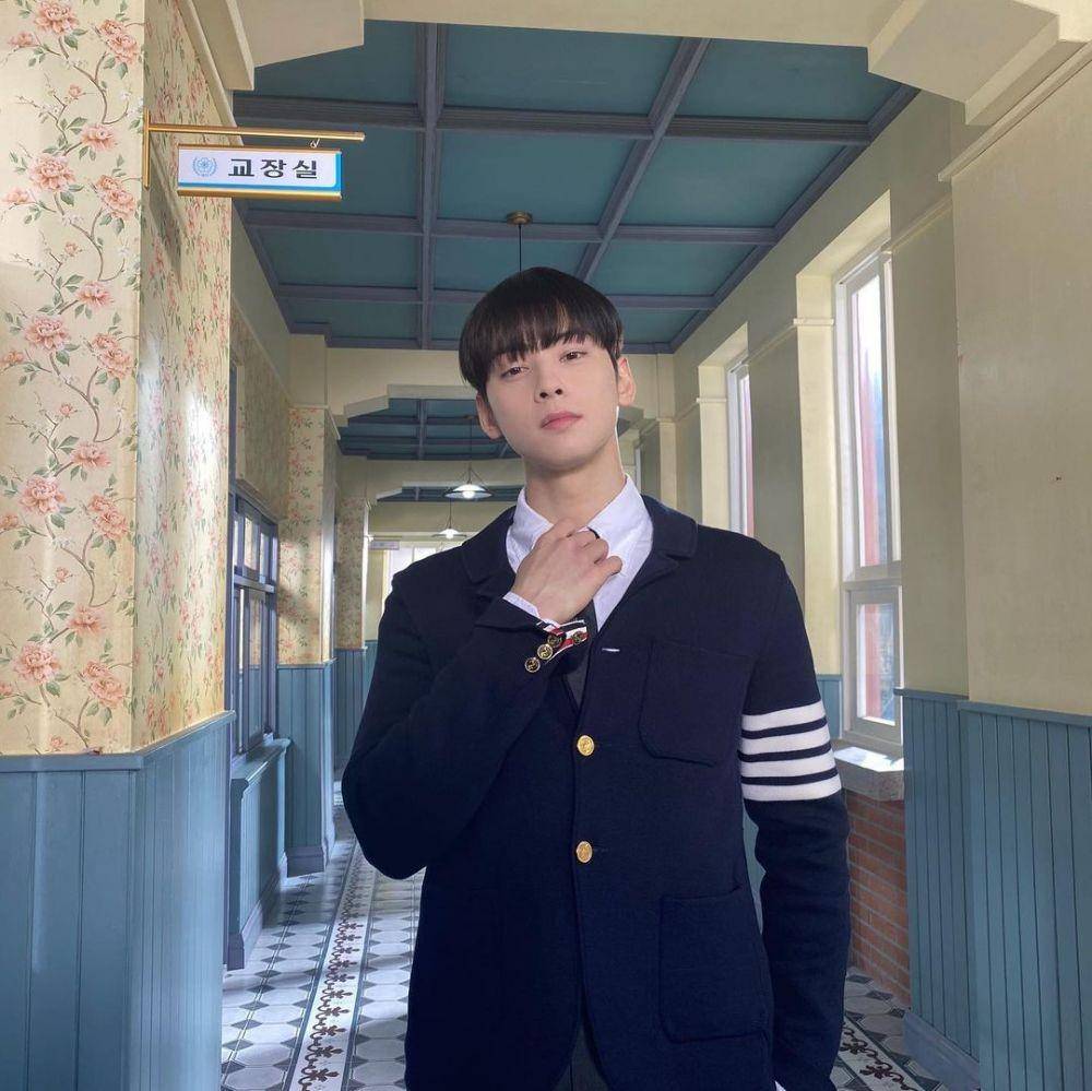 Cha Eun Woo (instagram.com/eunwo.o_c)