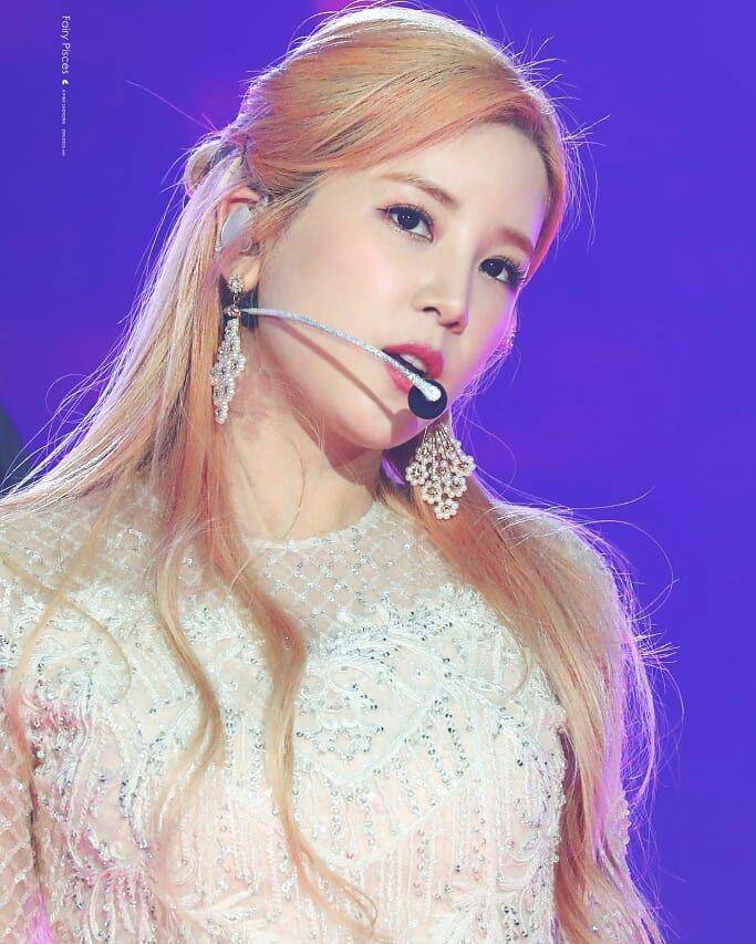 Instagram.com/chorongsite
