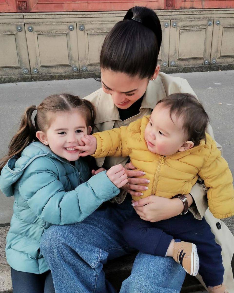 potret Pia Wurtzbach bersama keponakan (instagram.com/piawurtzbach)