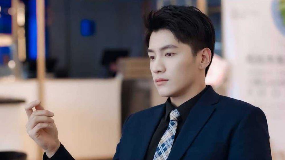 10 Potret Garvey Jin Ze, Pemeran Lu Yi Yao di CDrama 'Begin Again'