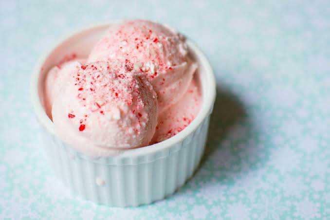 Camilan Kala Cuaca Terik, Inilah Resep Es Krim Peppermint yang Segar