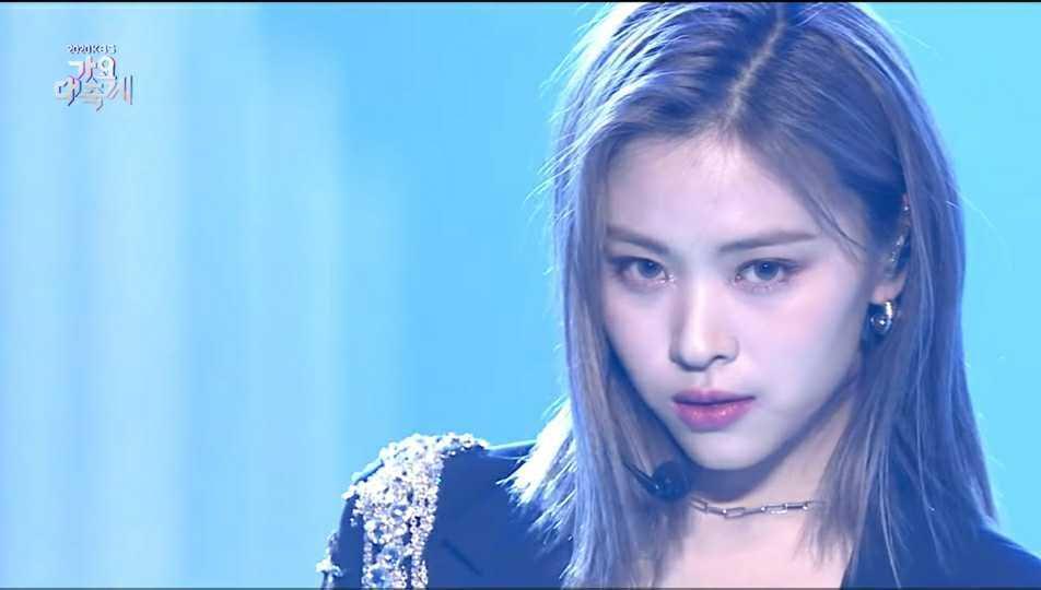 5 Kolaborasi Musisi KPop di KBS Song Festival 2020 Jadi Sorotan