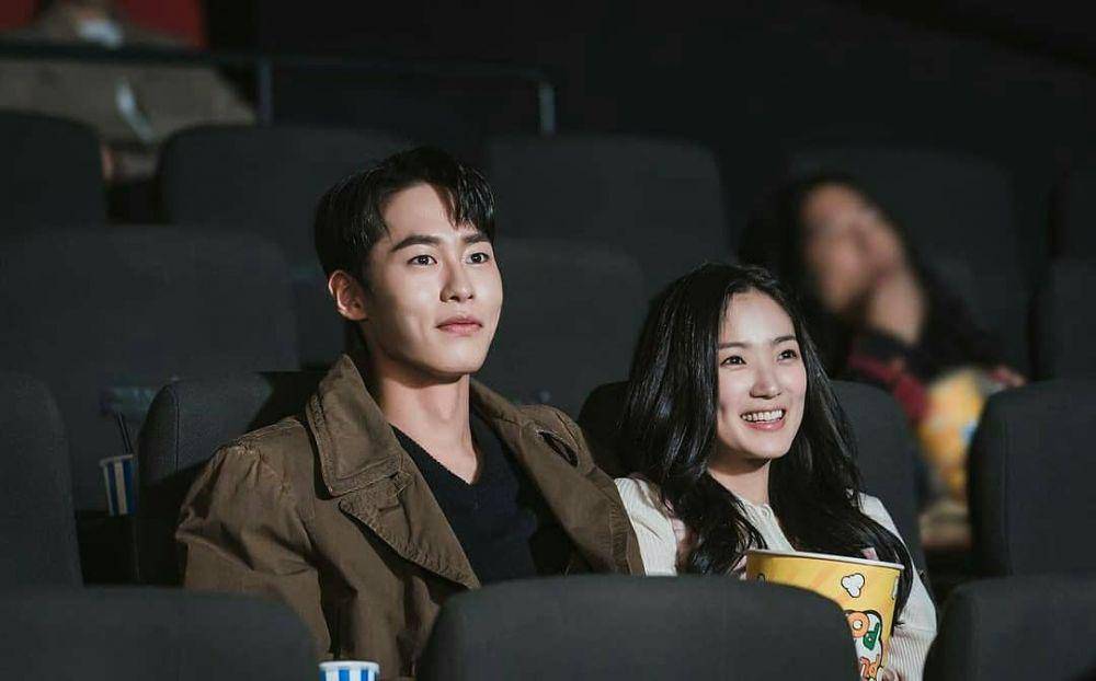 Kim Hye Yoon dan Lee Jae Wook dalam drama True Beauty (dok. tvN)