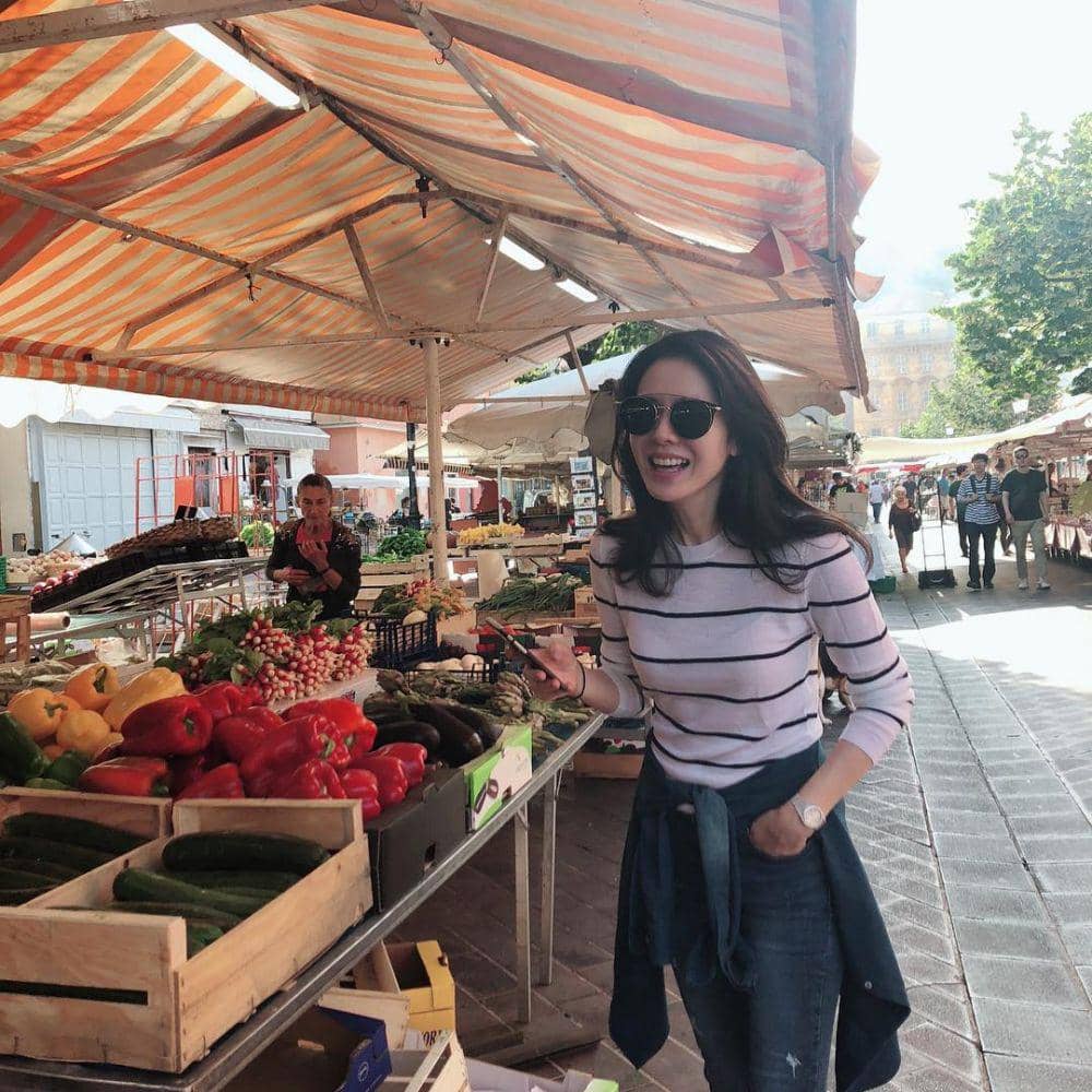 instagram.com/yejinhand