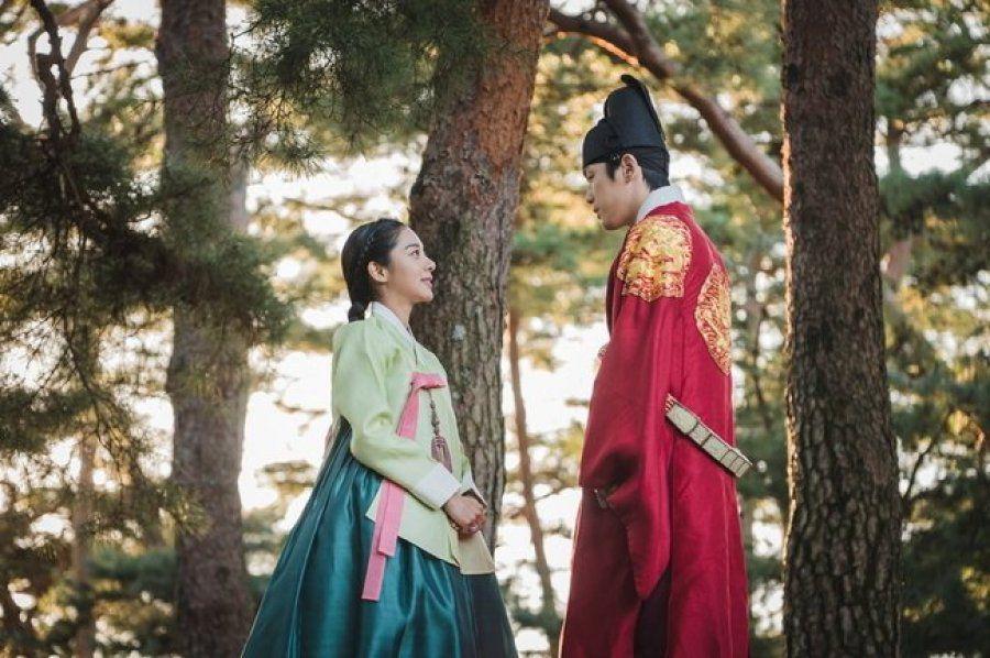 9 KDrama yang Dibintangi Seol In Ah, Selir Cantik di Drama Mr. Queen