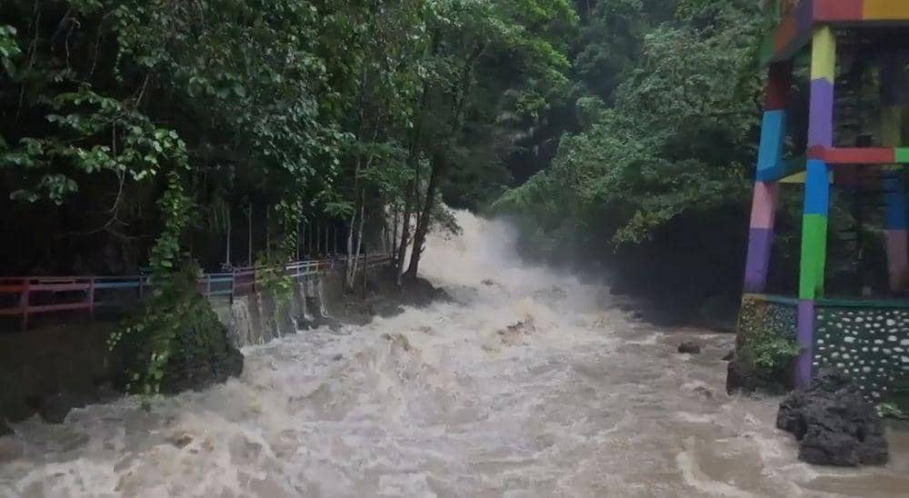 Debit Air Tinggi, Objek Wisata Bantimurung akan Ditutup Sementara