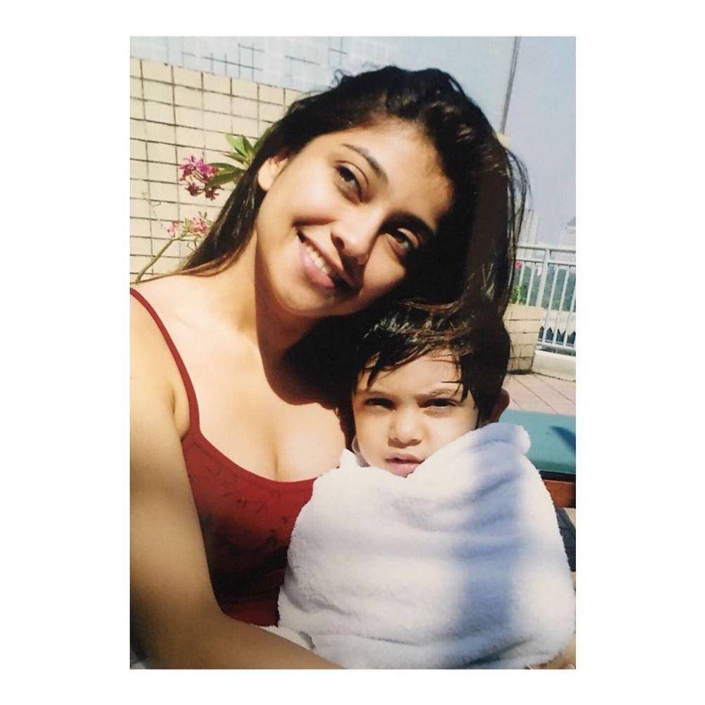 instagram.com/sazarita