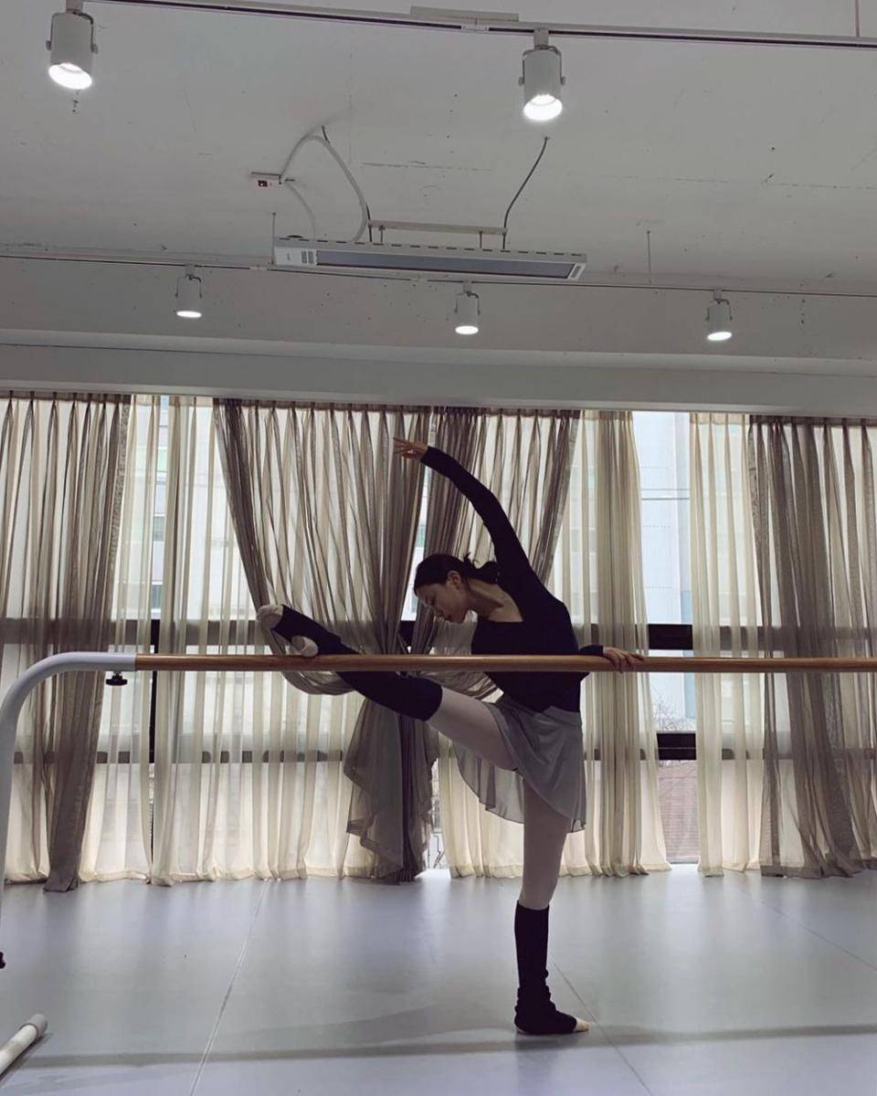 instagram.com/gominsi