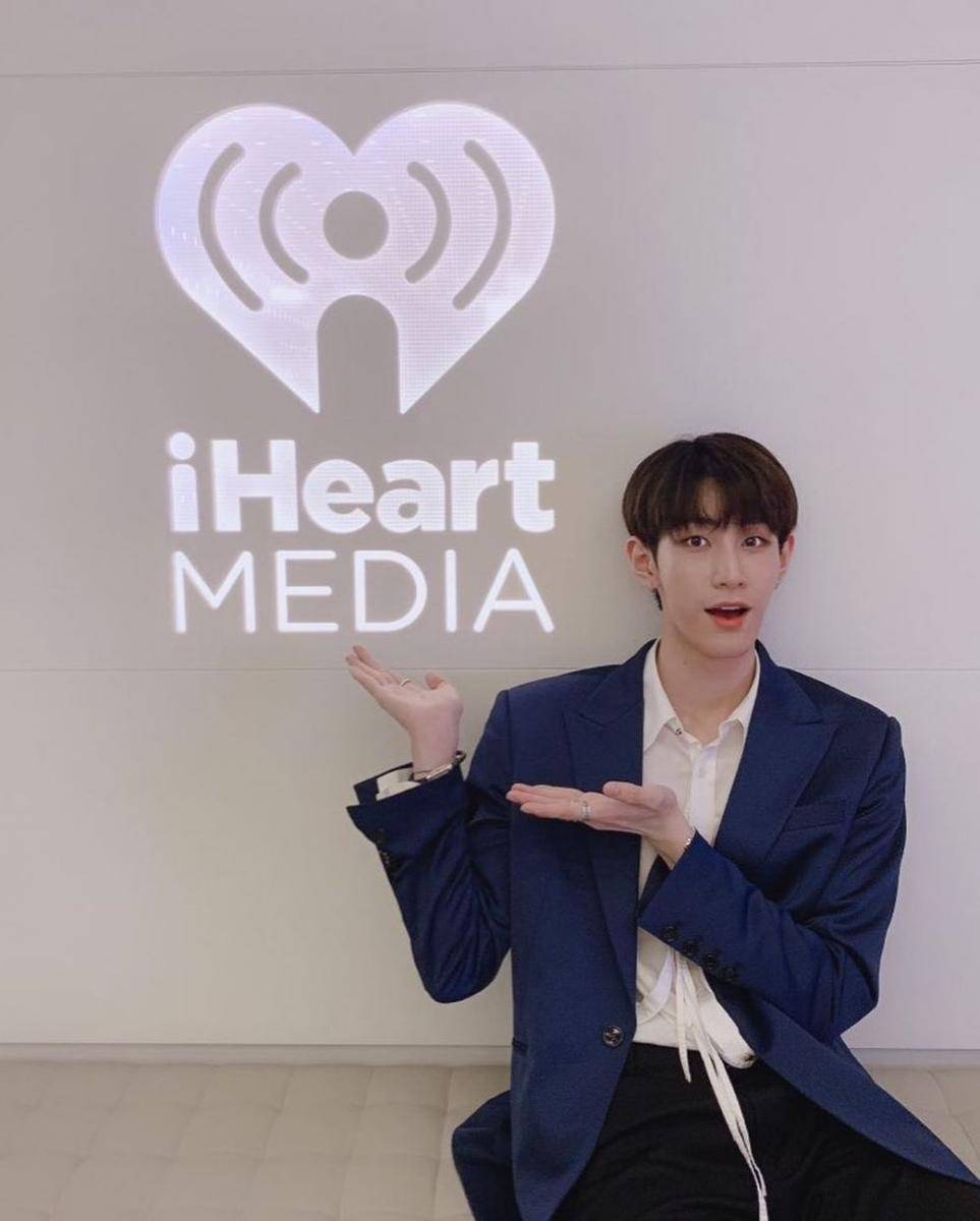 instagram.com/lou.vav