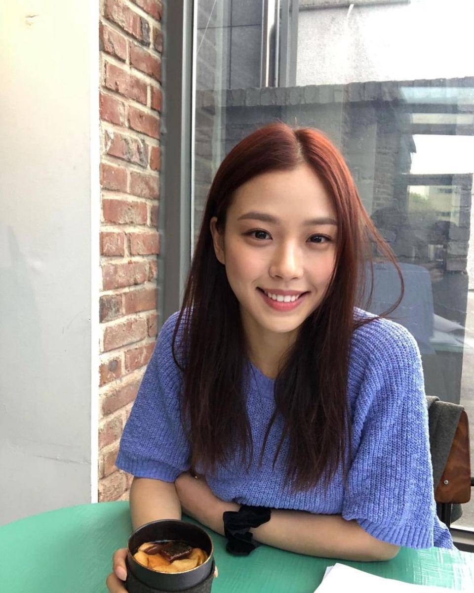 instagram.com/gominsi