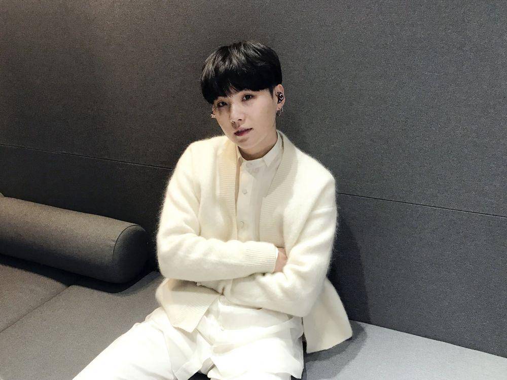 twitter.com/bts_bighit