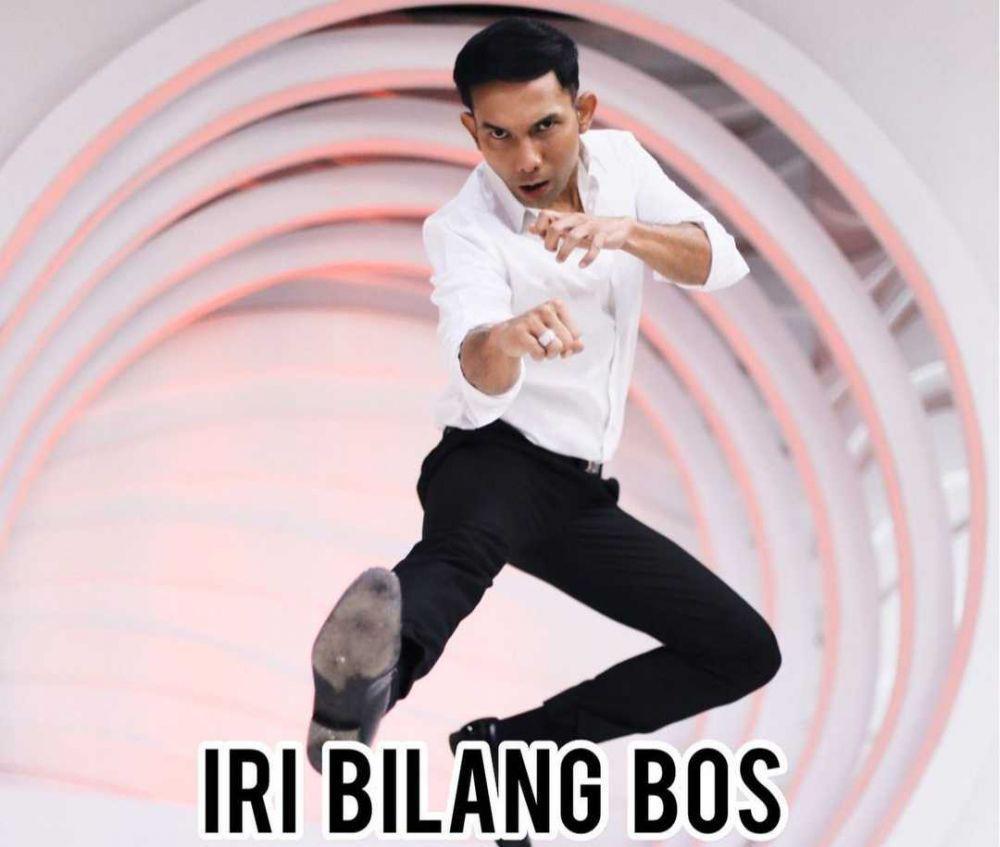 Selalu Menghibur, 9 Potret Absurd Indra Herlambang yang Kocak Abis