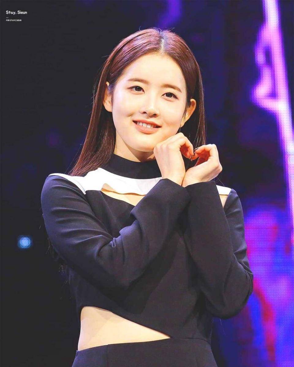 instagram.com/stayc.sieun