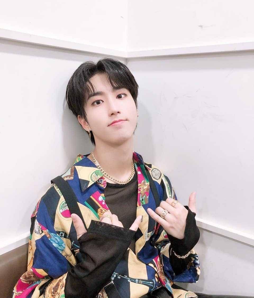 instagram.com/realstraykids
