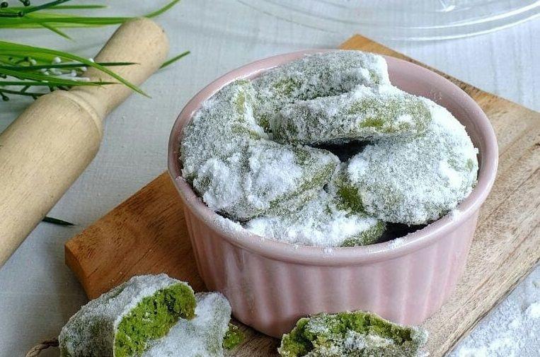 Resep Kue Putri Salju Green Tea, Sajian Natal yang Lembut