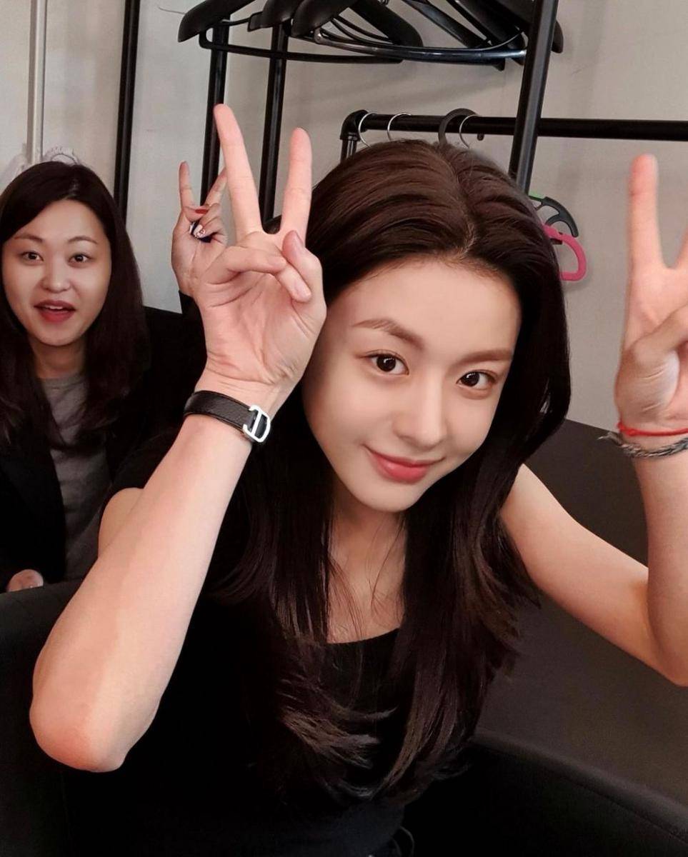 instagram.com/goyounjung