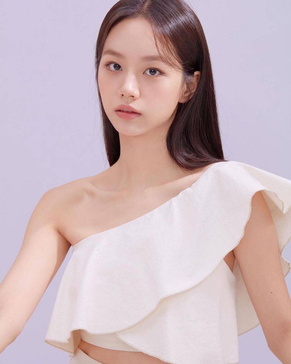 instagram.com/hyeri.official