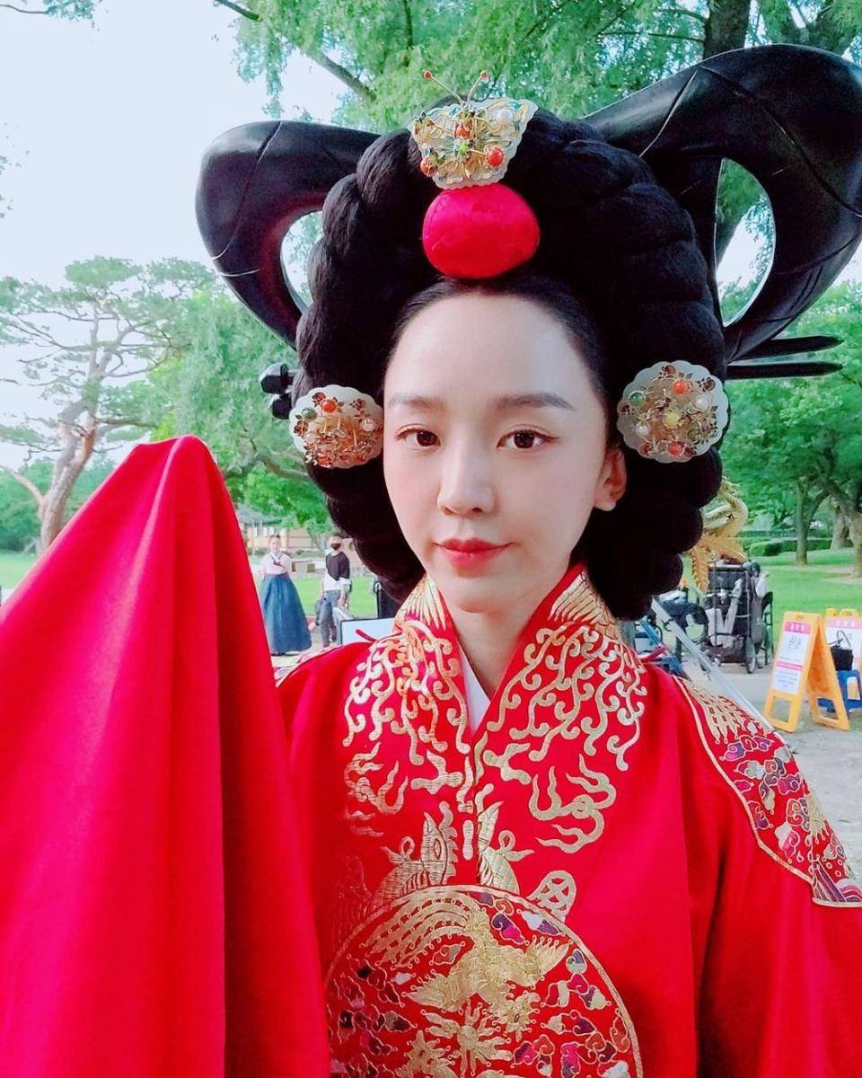 instagram.com/shinhs831