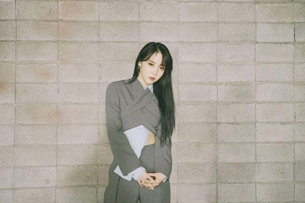 instagram.com/mo_onbyul