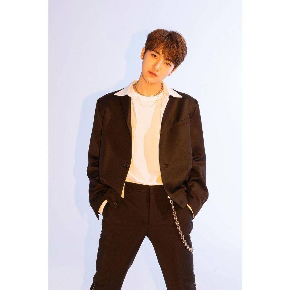 www.instagram.com/ciipher_official