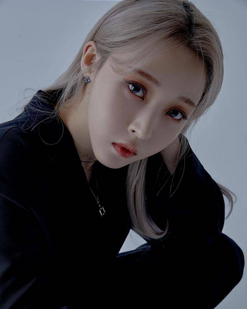 instagram.com/mo_onbyul