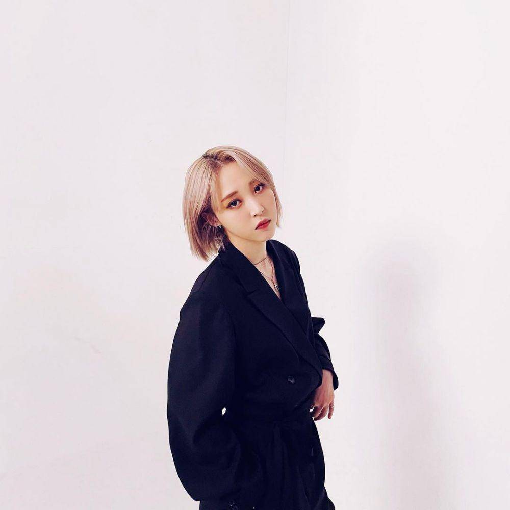 instagram.com/mo_onbyul