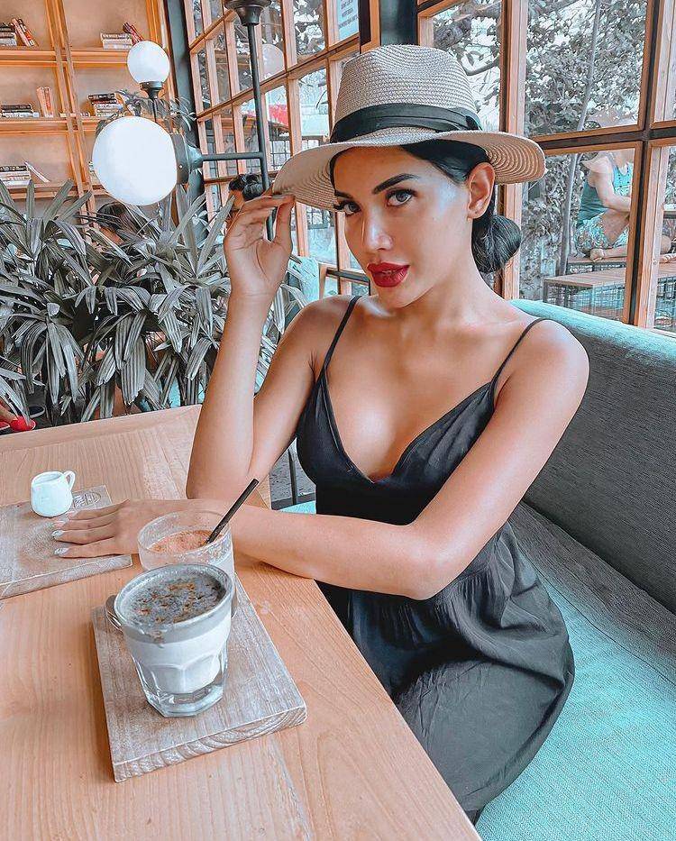 Instagram.com/millencyrus/