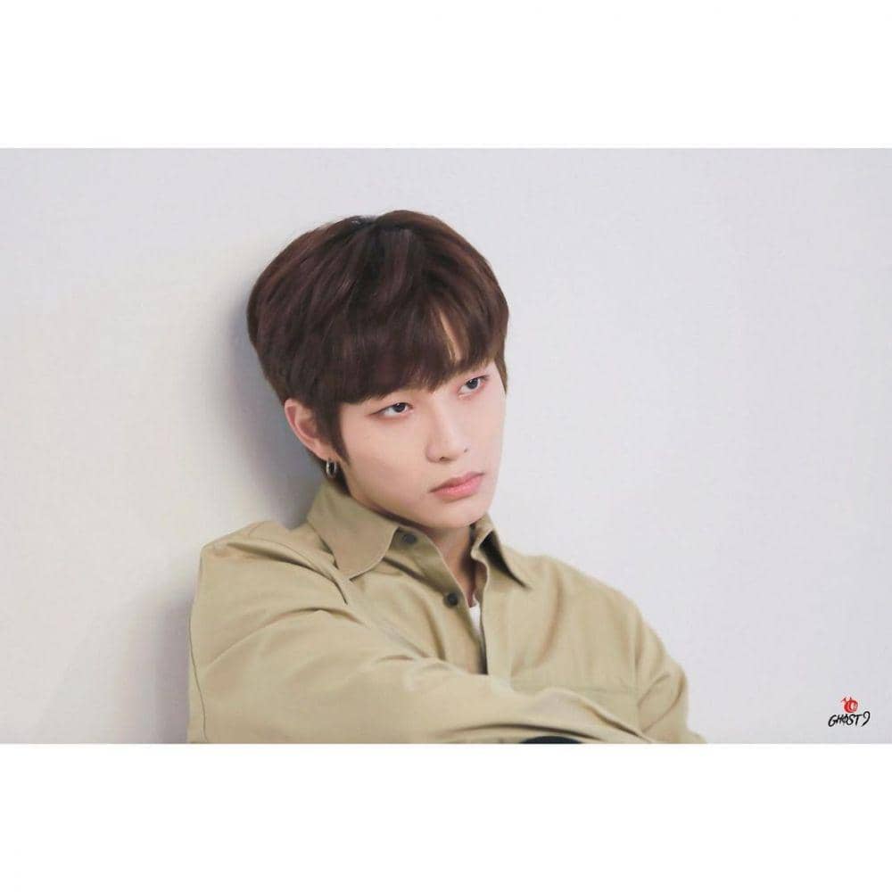 instagram.com/official.ghost9