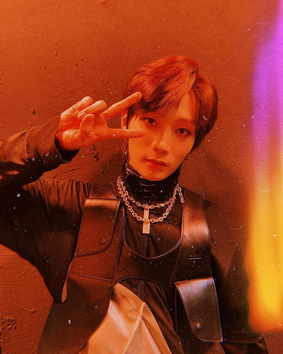 instagram.com/official.ghost9