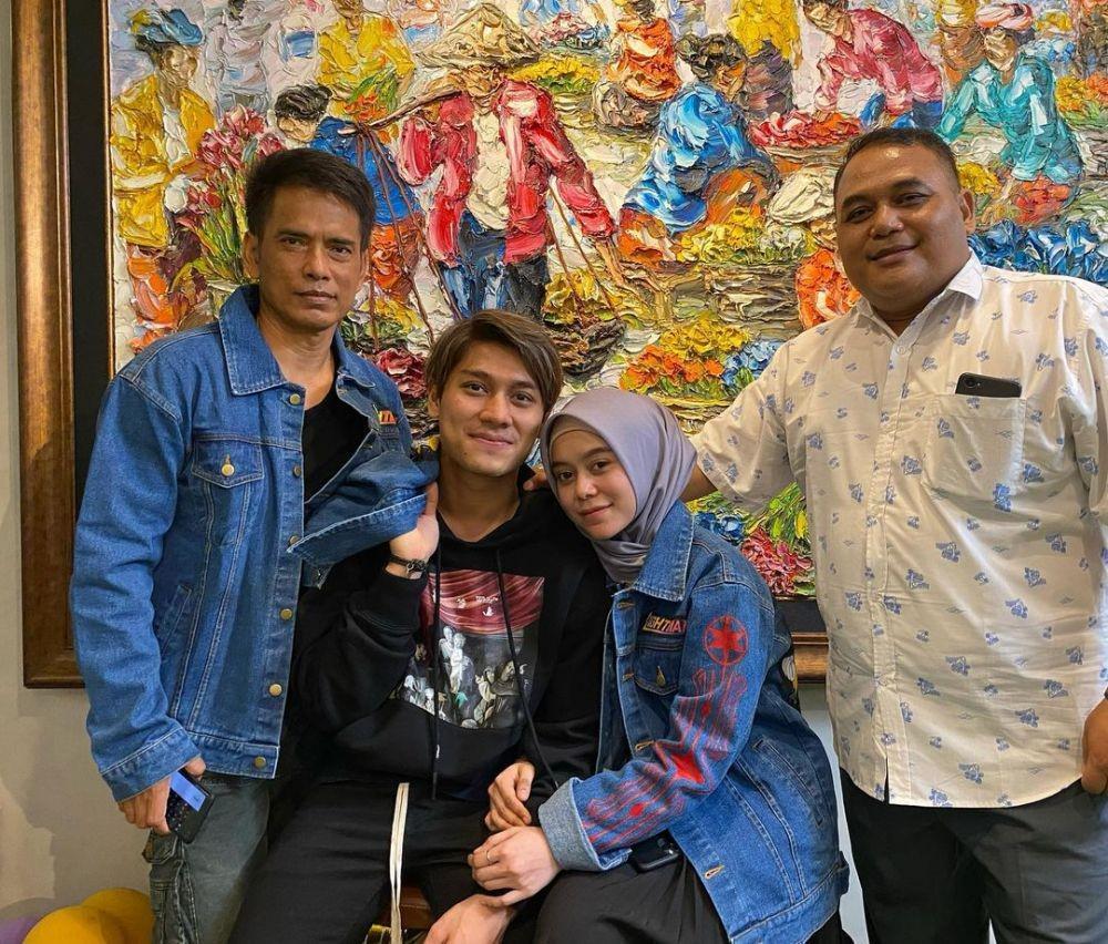 Makin Lengket, 10 Potret Kedekatan Rizky Billar dengan Keluarga Lesty