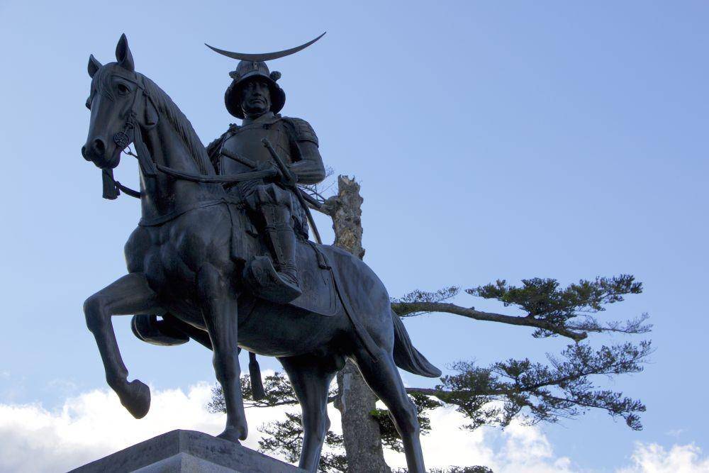 Patung Date Masamune di Sendai. commons.wikimedia.org