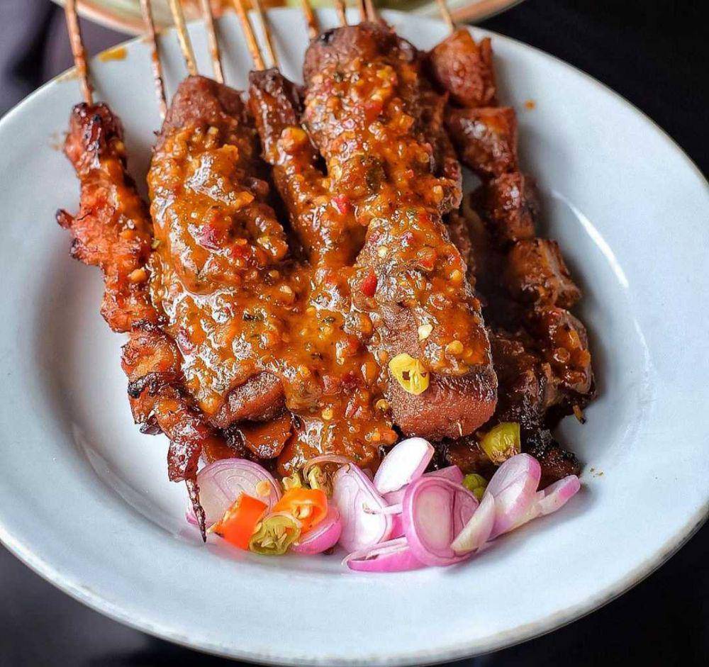 instagram.com/surabayafoodies
