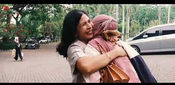 you tobe/putri delina
