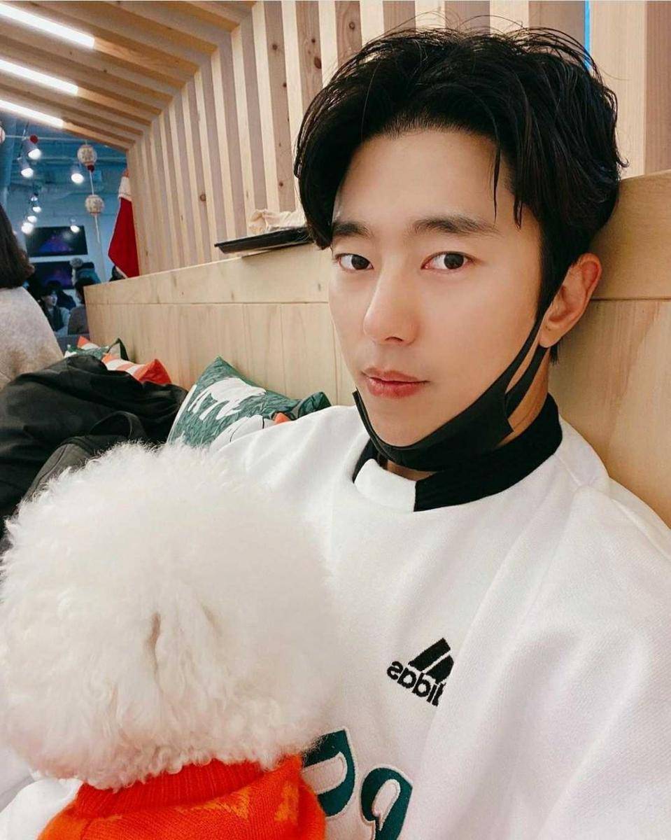 instagram.com/yoonhyunmin
