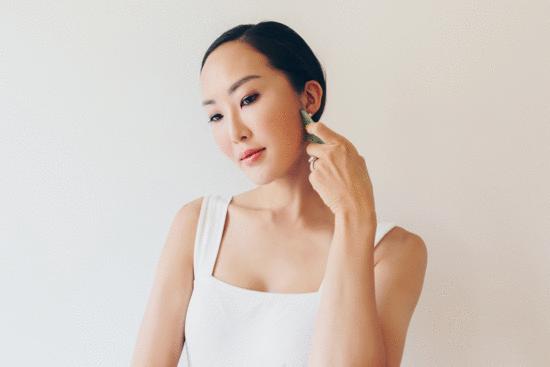 7 Titik Gua Sha yang Bikin Hidung Lebih Lega, Pernapasan Jadi Lancar