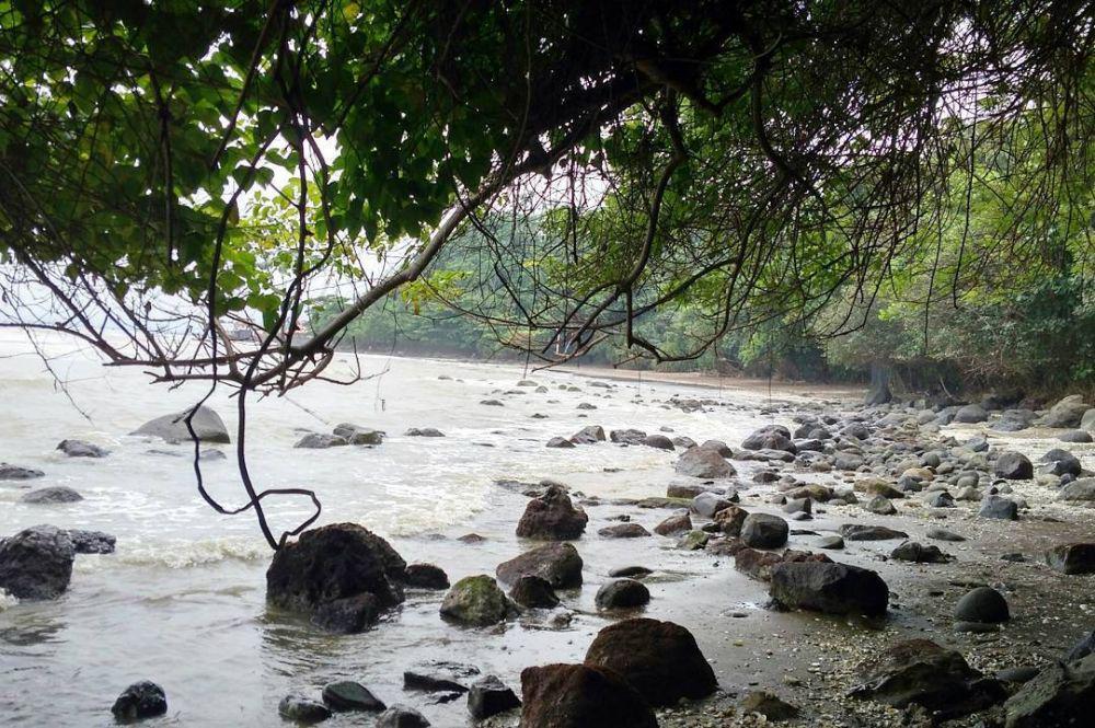 5 Objek Wisata Pantai di Batang dengan Pemandangan Paling Eksotis
