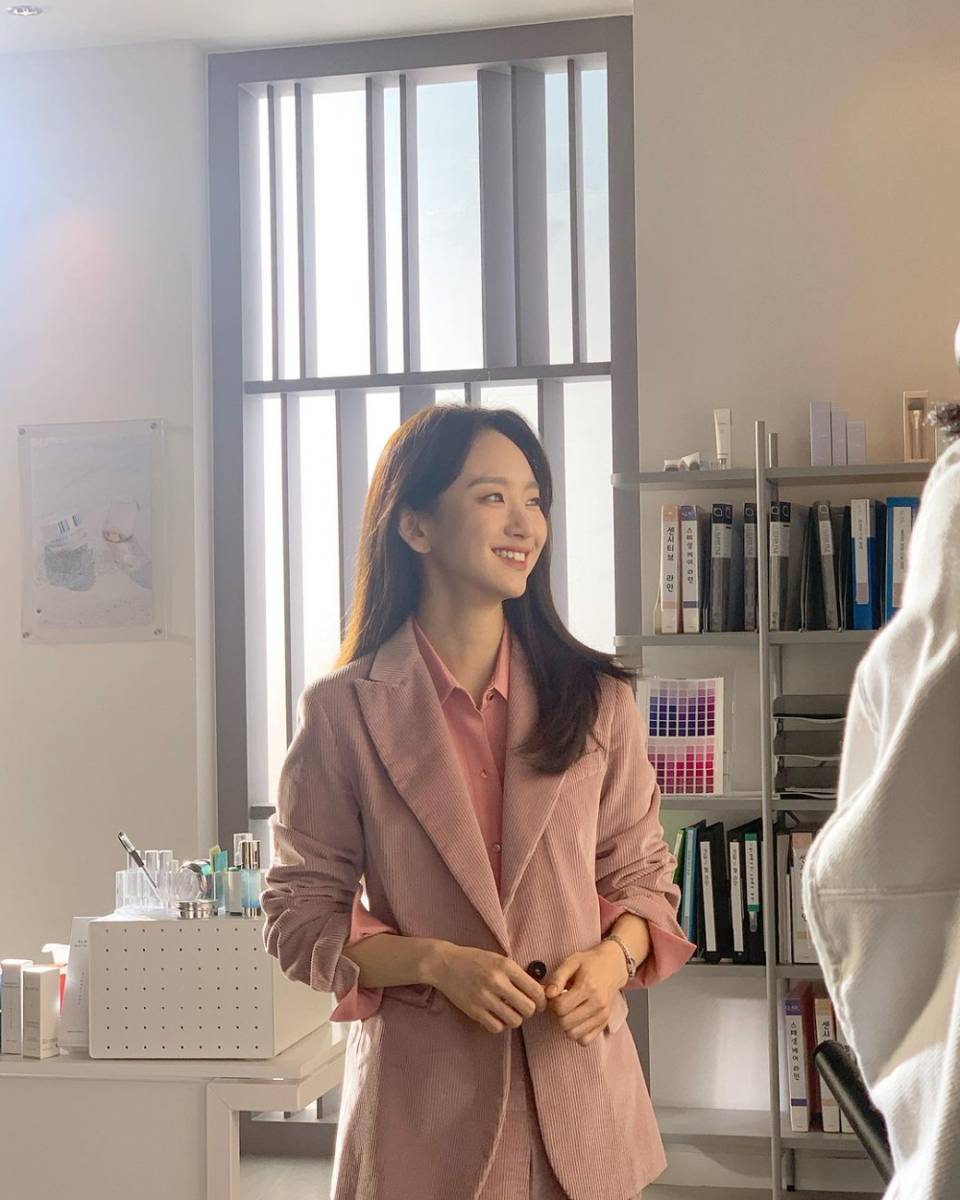 Won Jin Ah (instagram.com/j0i3n2a9)