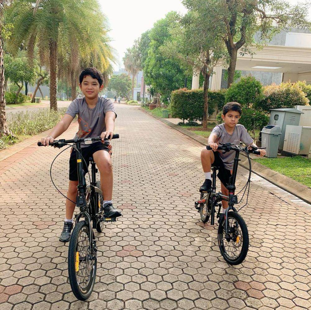 instagram.com/its_karanharneel