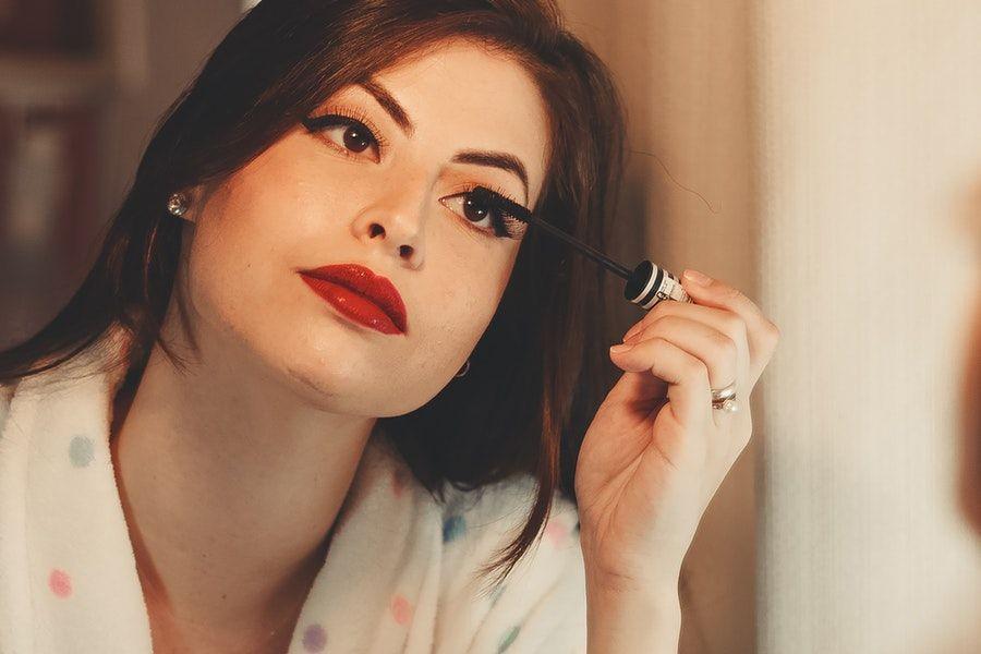Kilas Balik Tren Makeup 6 Tahun Terakhir, Kamu Pernah Nyobain Gak?