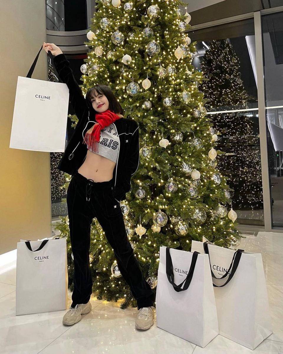 Instagram.com/lalalalisa_m/