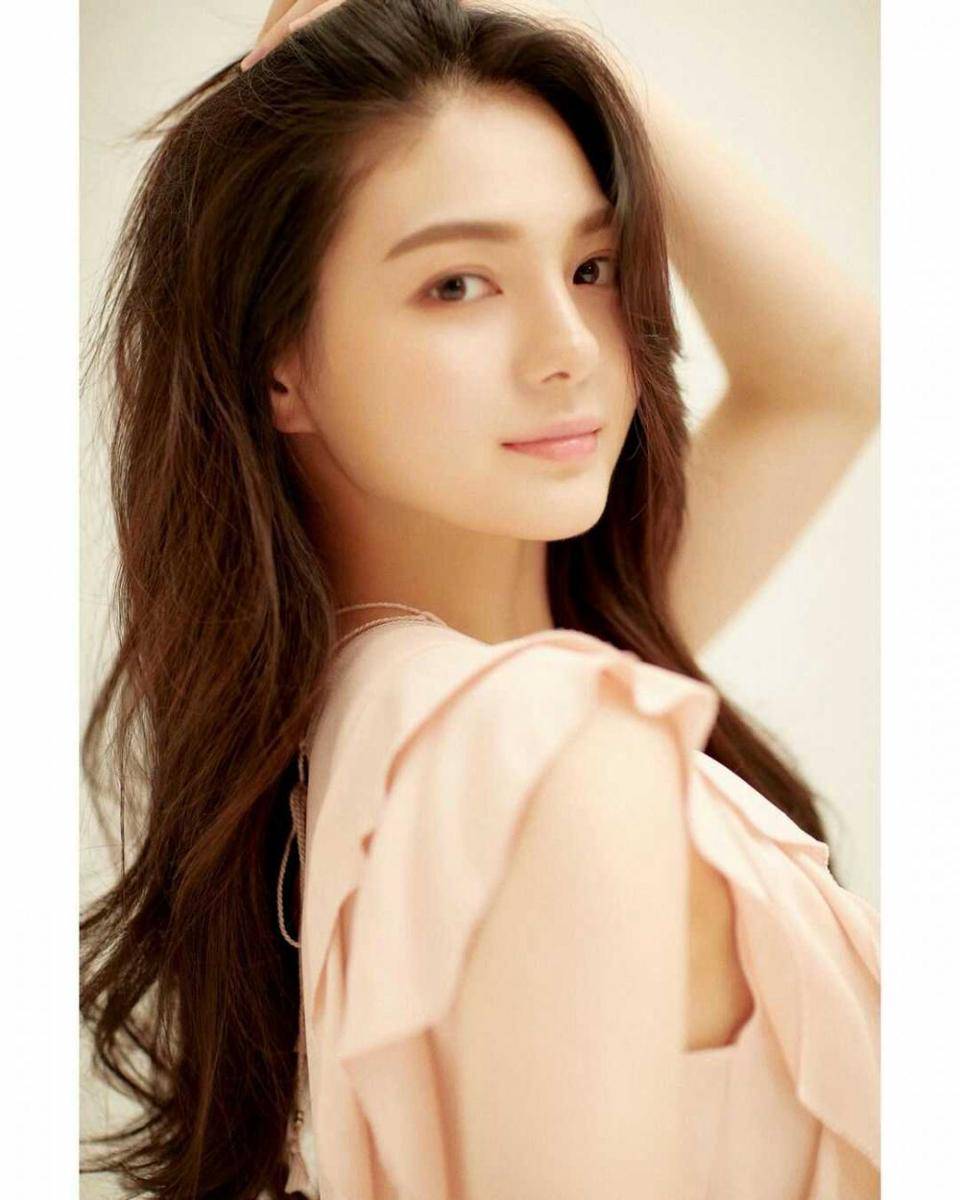 instagram.com/ myongd97