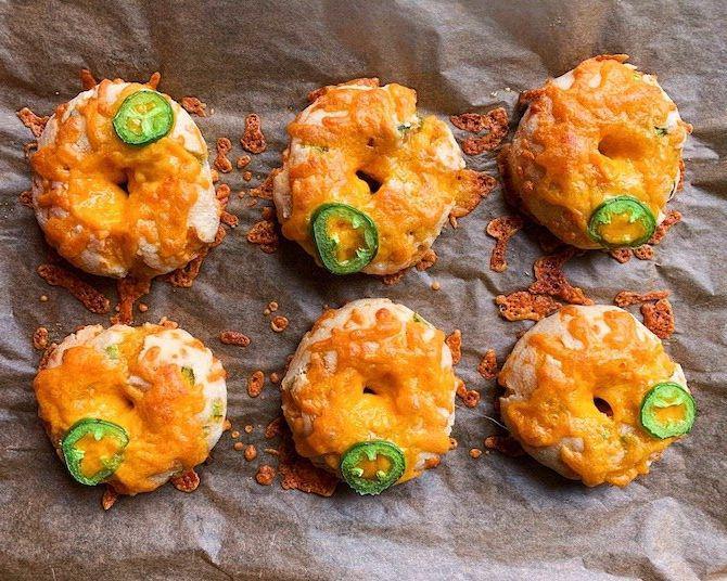 Resep Roti Bagel Paprika, Kembaran Donat dengan Tekstur Lebih Lembut