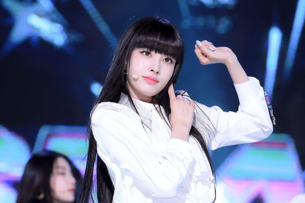 9 Potret Yoon STAYC di Atas Panggung, Visualnya Bikin Kagum!