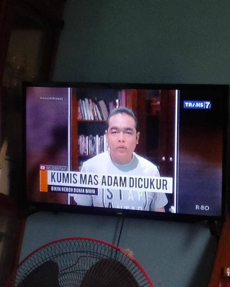twitter.com/sosmedkeras