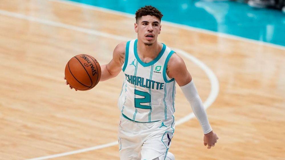 Nba: charlotte hornets kalah, lamelo ball pecahkan rekor