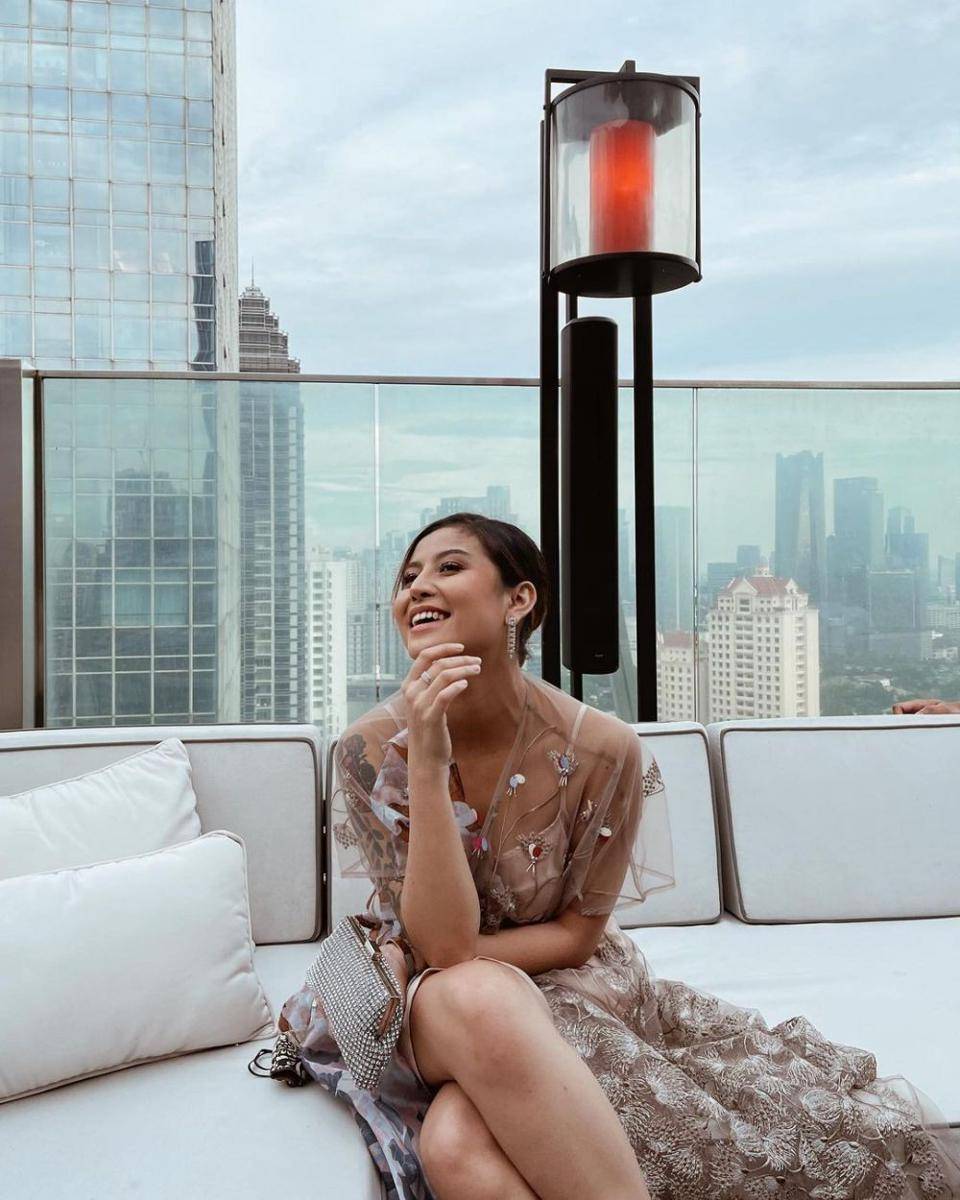 instagram.com/awkarin