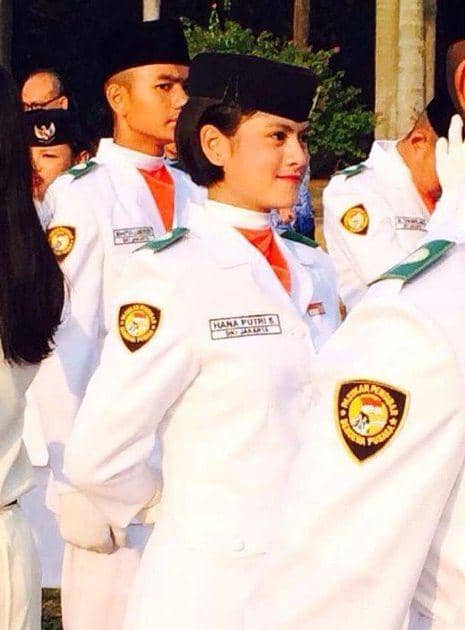 instagram.com/hanahaho