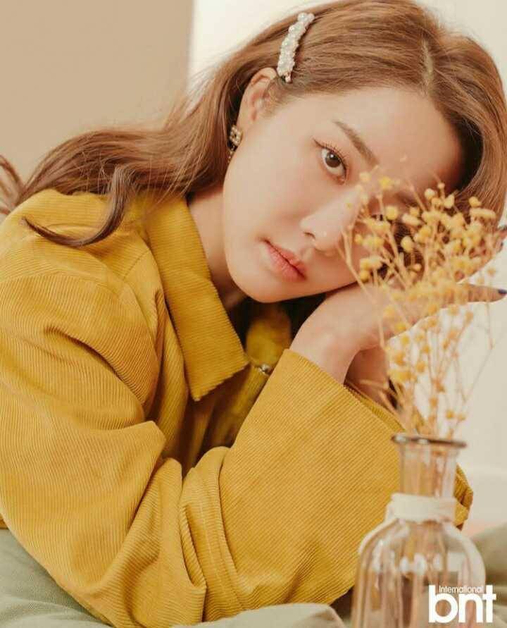 Go Woo Ri dok.instagram.com/rainbowoori