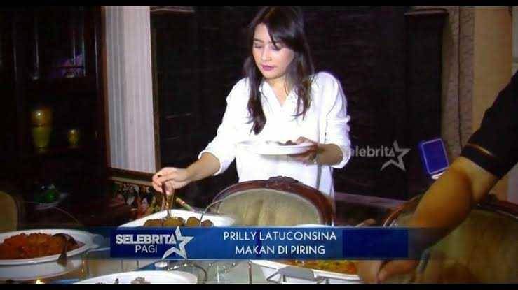 facebook.com/Komite Humor Online